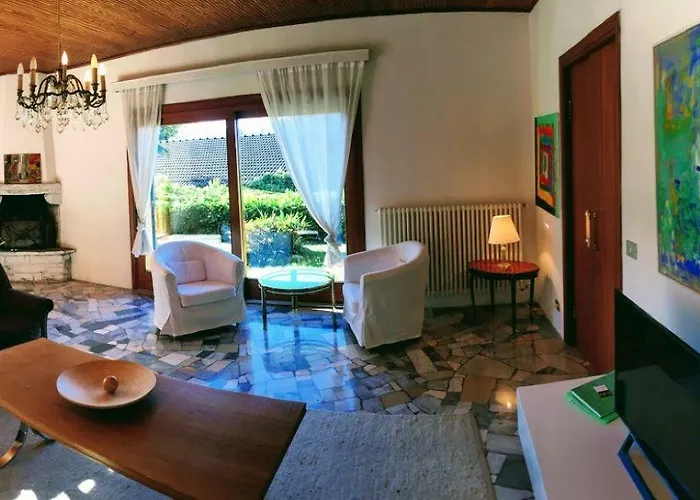 Mirabella Villa Brezzo
